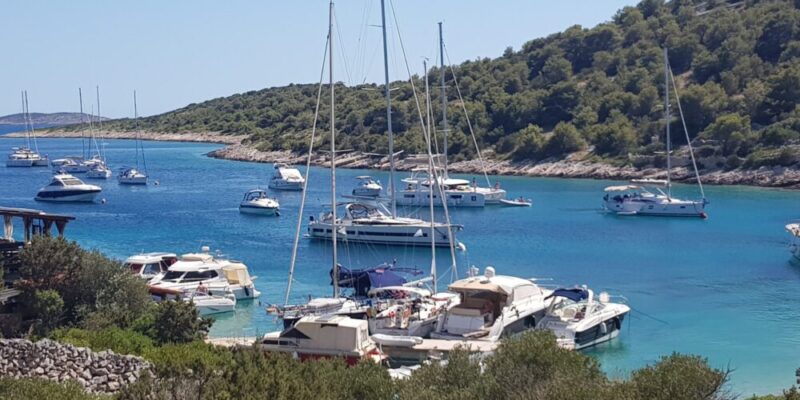 yacht charter dubai